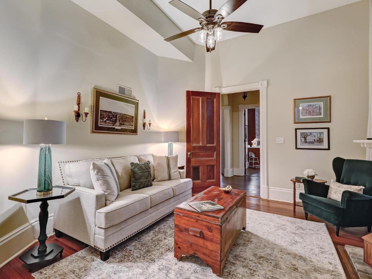 Parlor On Lafayette Villa Savannah Exterior foto