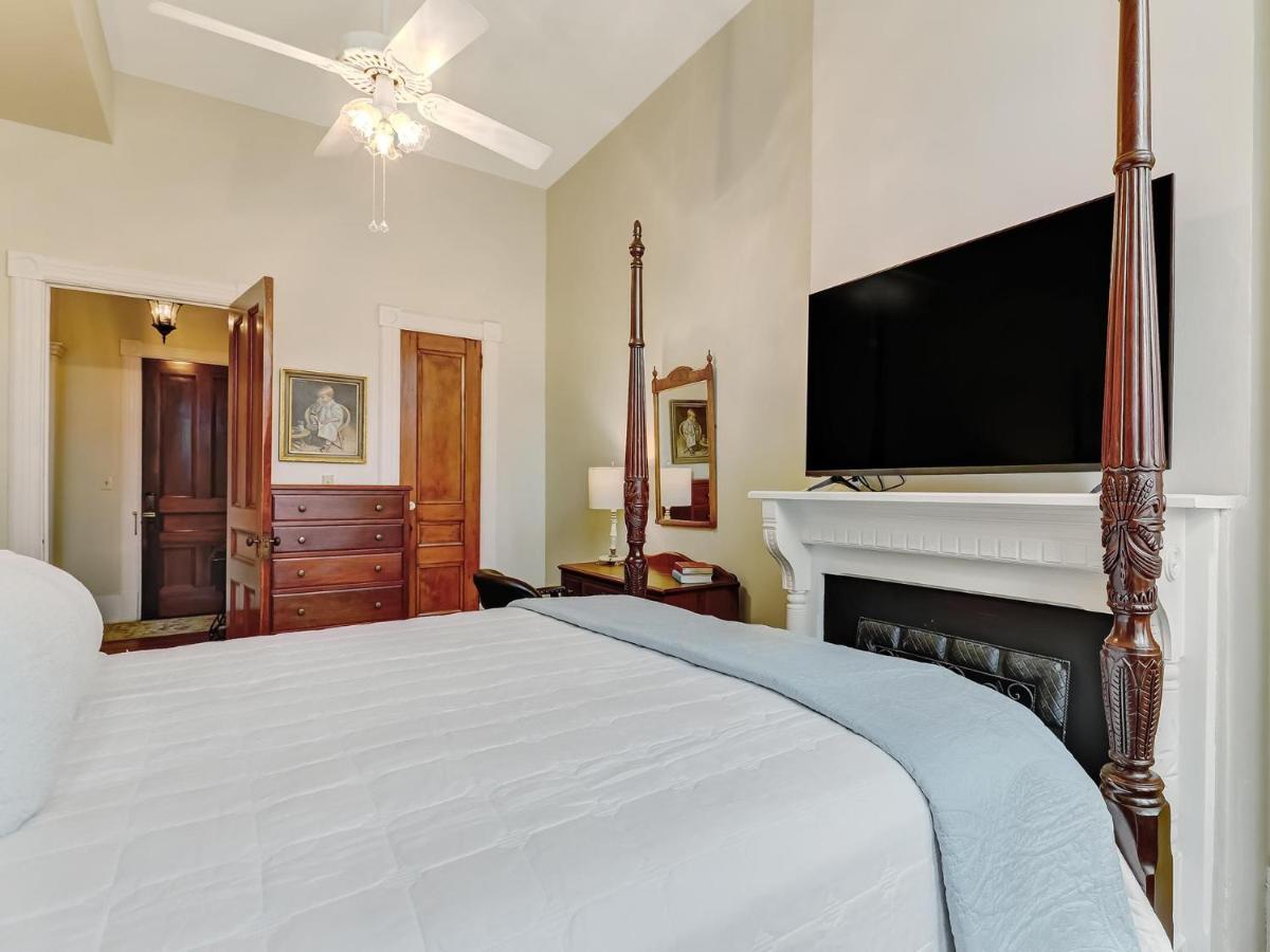 Parlor On Lafayette Villa Savannah Exterior foto